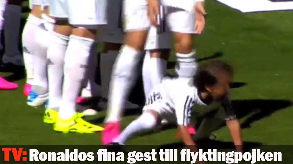 Ronaldos fina gest till flyktingpojken