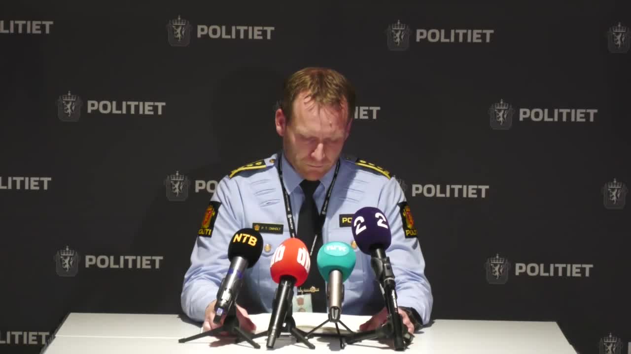 Polisen i Kongsberg höll pressträff om pilbågsattacken