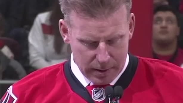 Alfies tröja hissades i natt