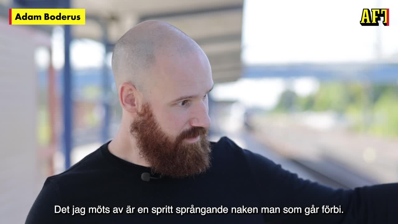 Adam räddade kvinnor från naken man: "Surrealistiskt"