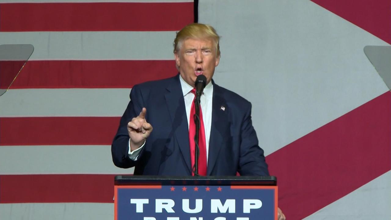 Trump slår tillbaka mot anklagelserna om övergrepp