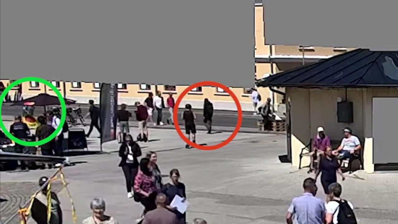 Här får Engström syn på Ing-Marie Wieselgren på gatan – och följer efter