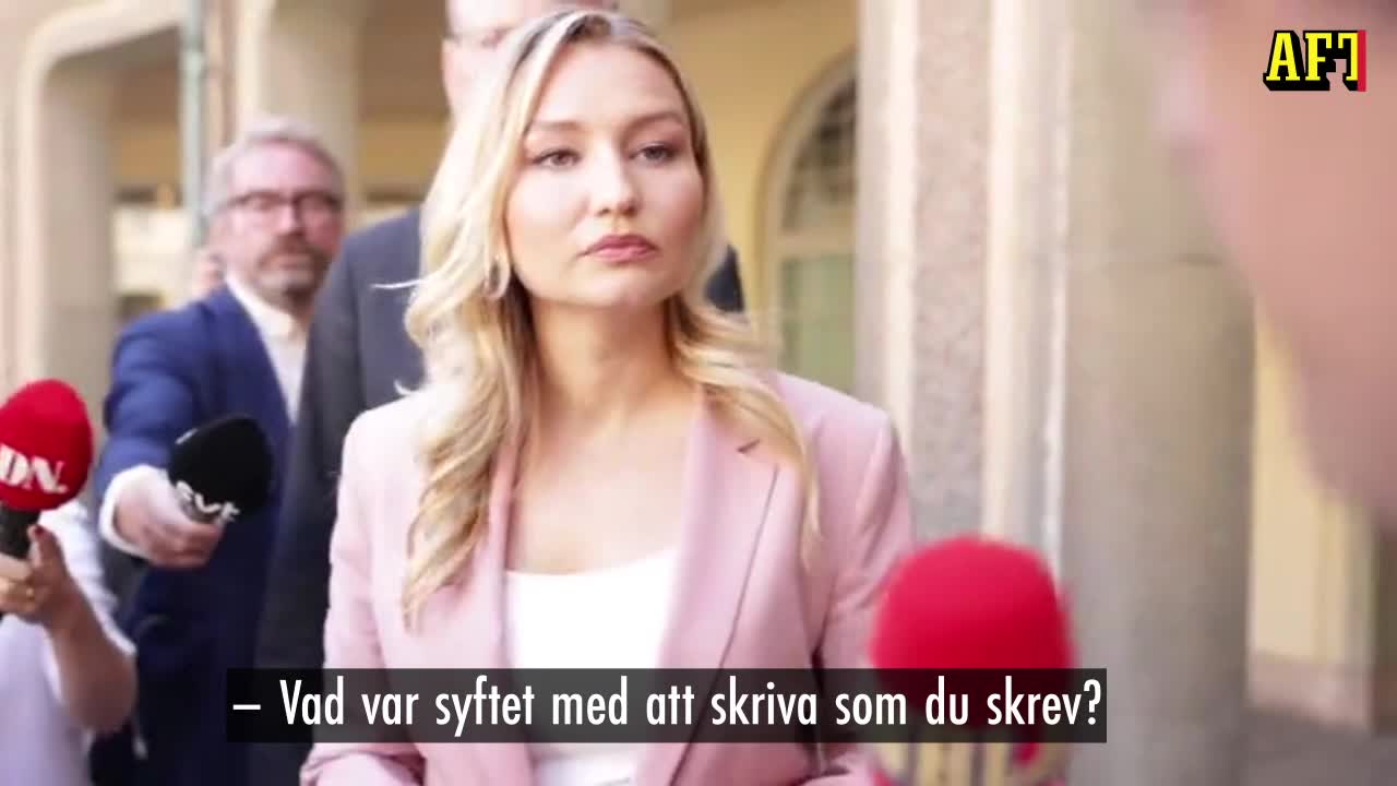 Så motiverar Ebba Busch skälet till att hon skrev det hon skrev på Facebook