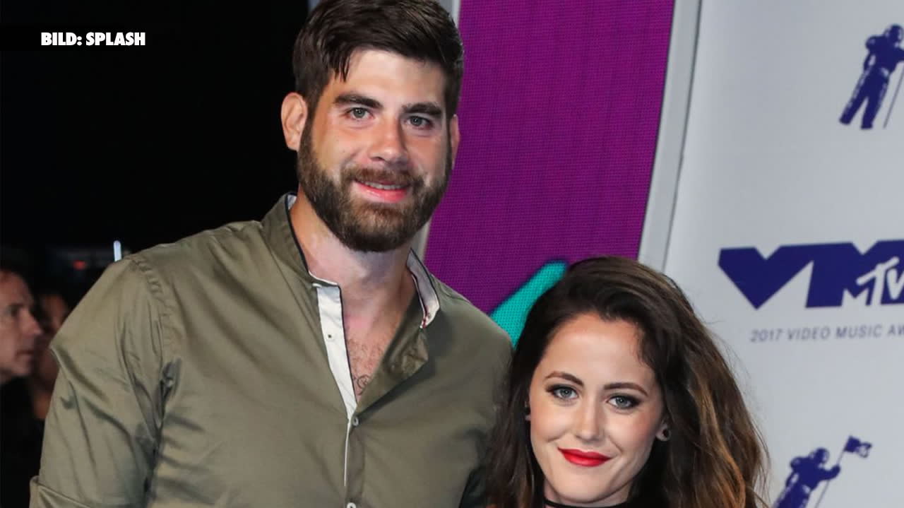 Realitystjärnan sparkas efter utspel