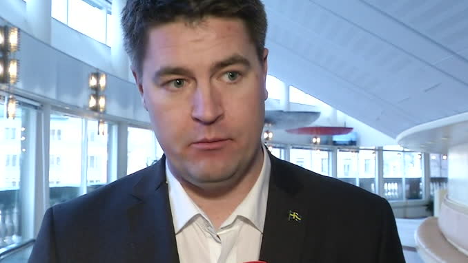 (SD) kräver inflytande av Alliansen