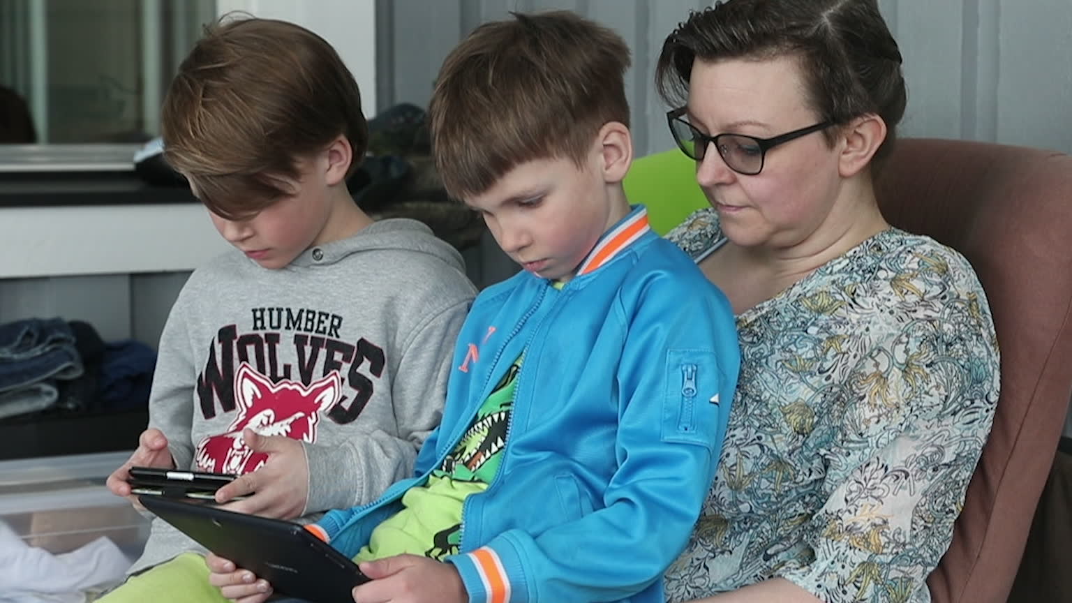 Carina tvingades vänta i åtta år på operation: Det är tragiskt