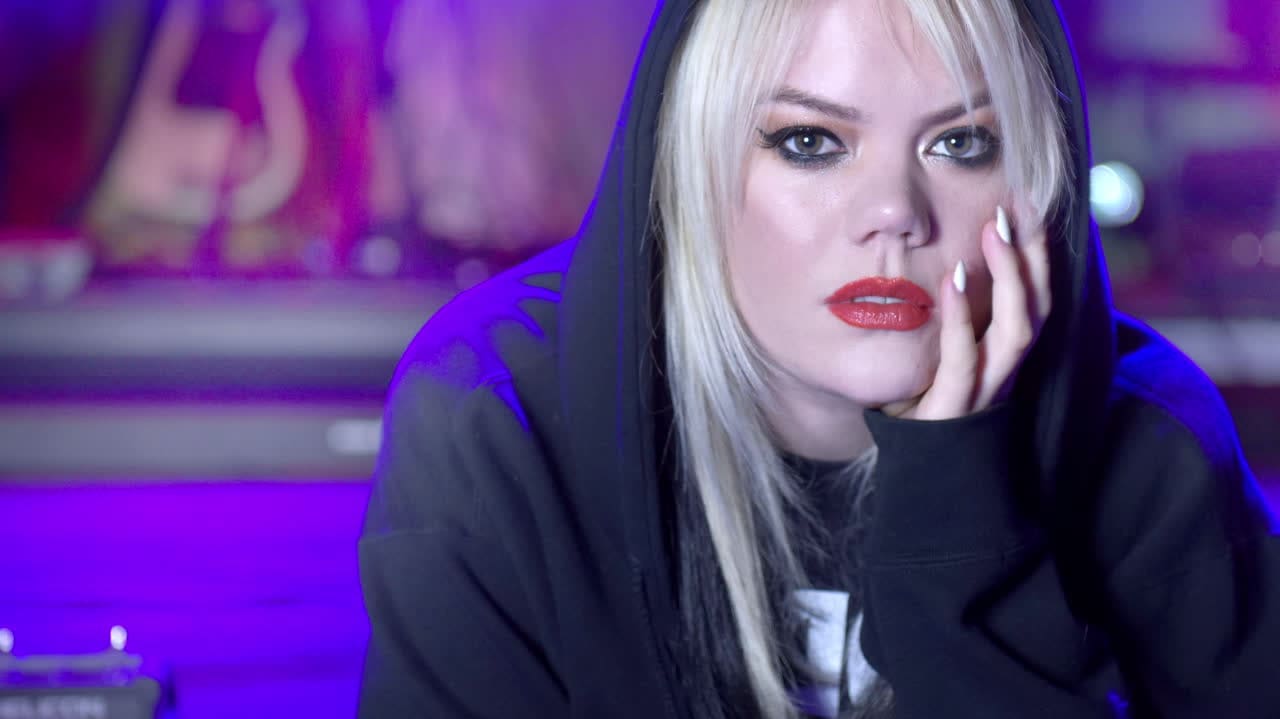 Little Jinder: "Kram samhället jag hatar dig"