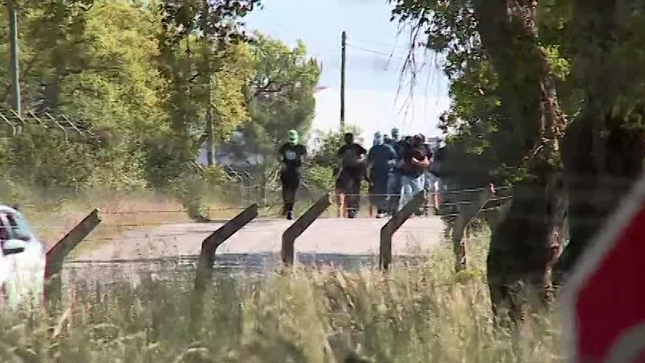 Här stormar de träningsanläggningen