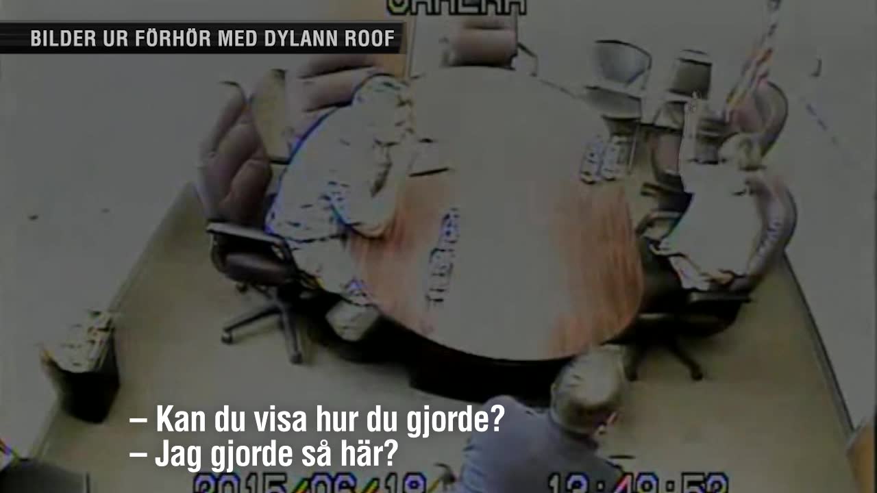 Här skrattar Dylann Roof när han erkänner morden