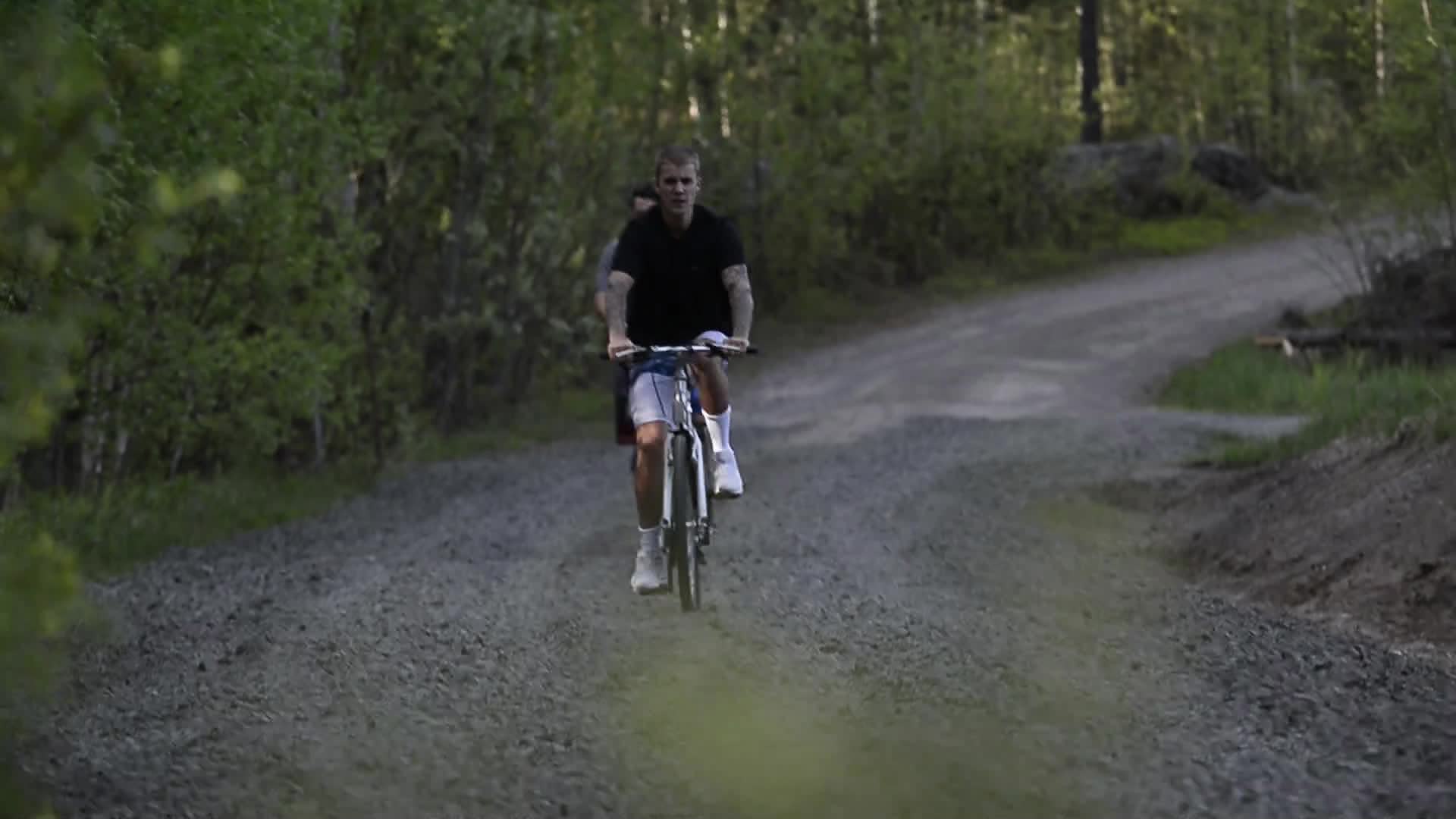 Bieber har lyft från Luleå - på väg mot Stockholm