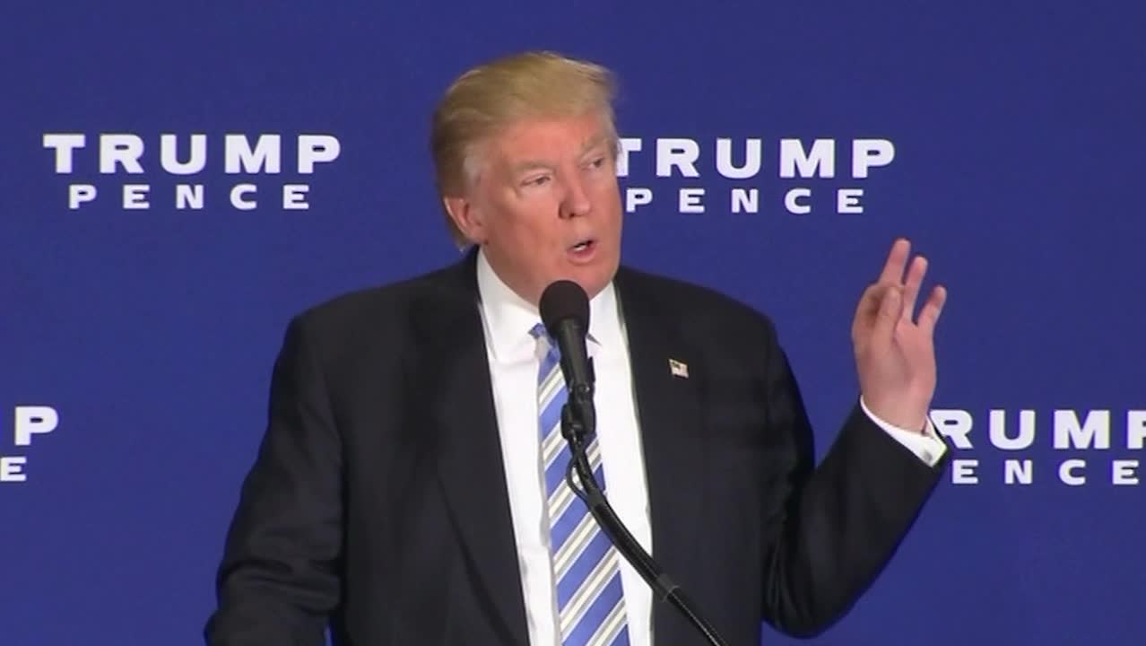 Trump: Jag ska stämma kvinnorna