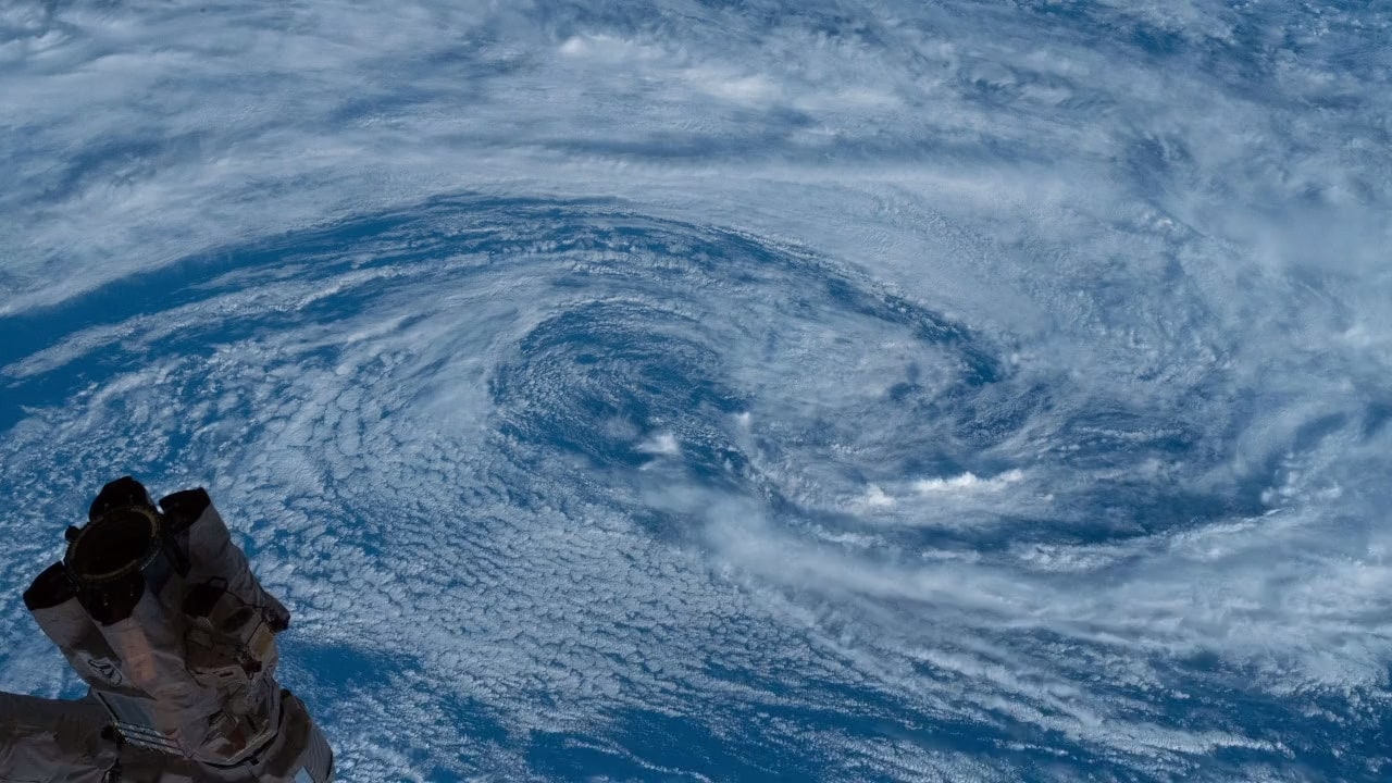 Monstercyklonen Amphan hotar Indien och Bangladesh