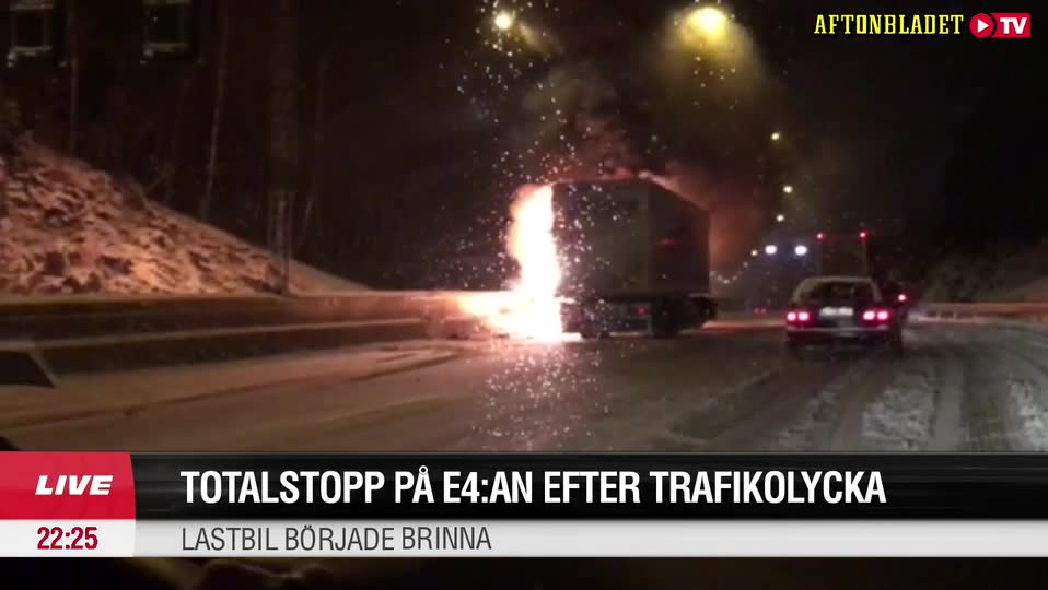 Totalstopp på E4:an efter trafikolycka