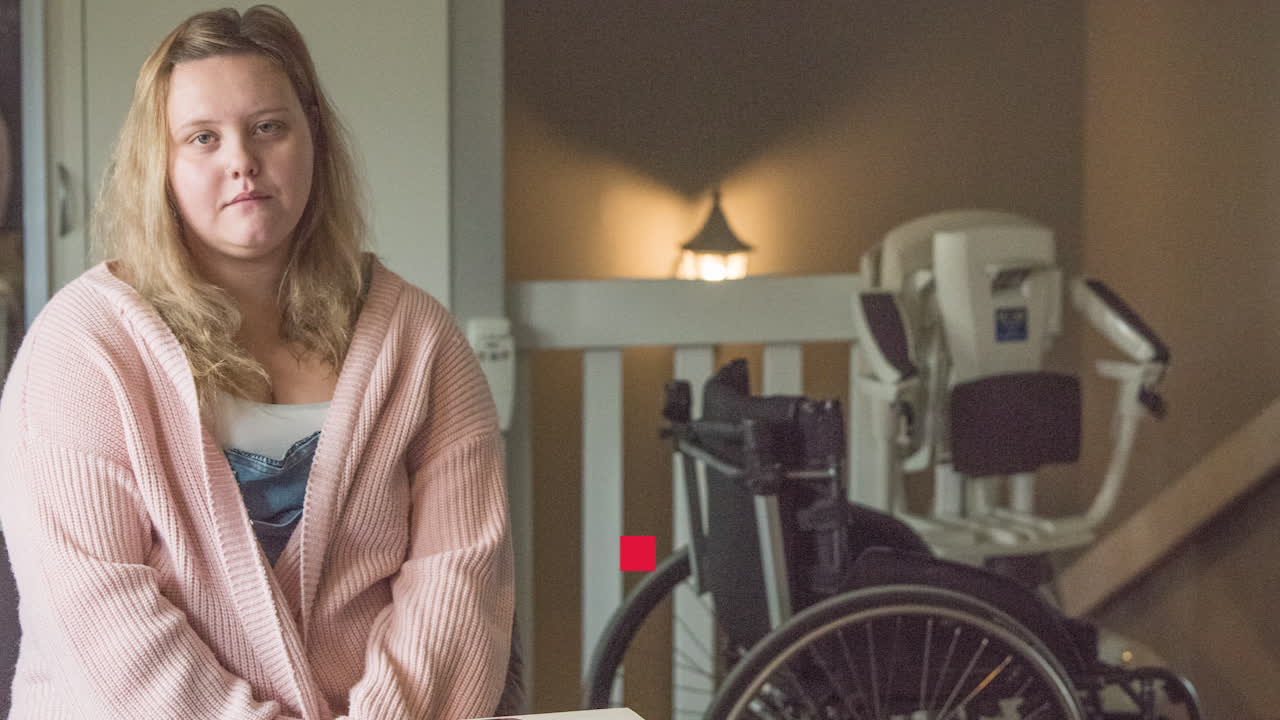 Sandra: "Jag skulle hellre kapa av en arm än att ha den här sjukdomen"