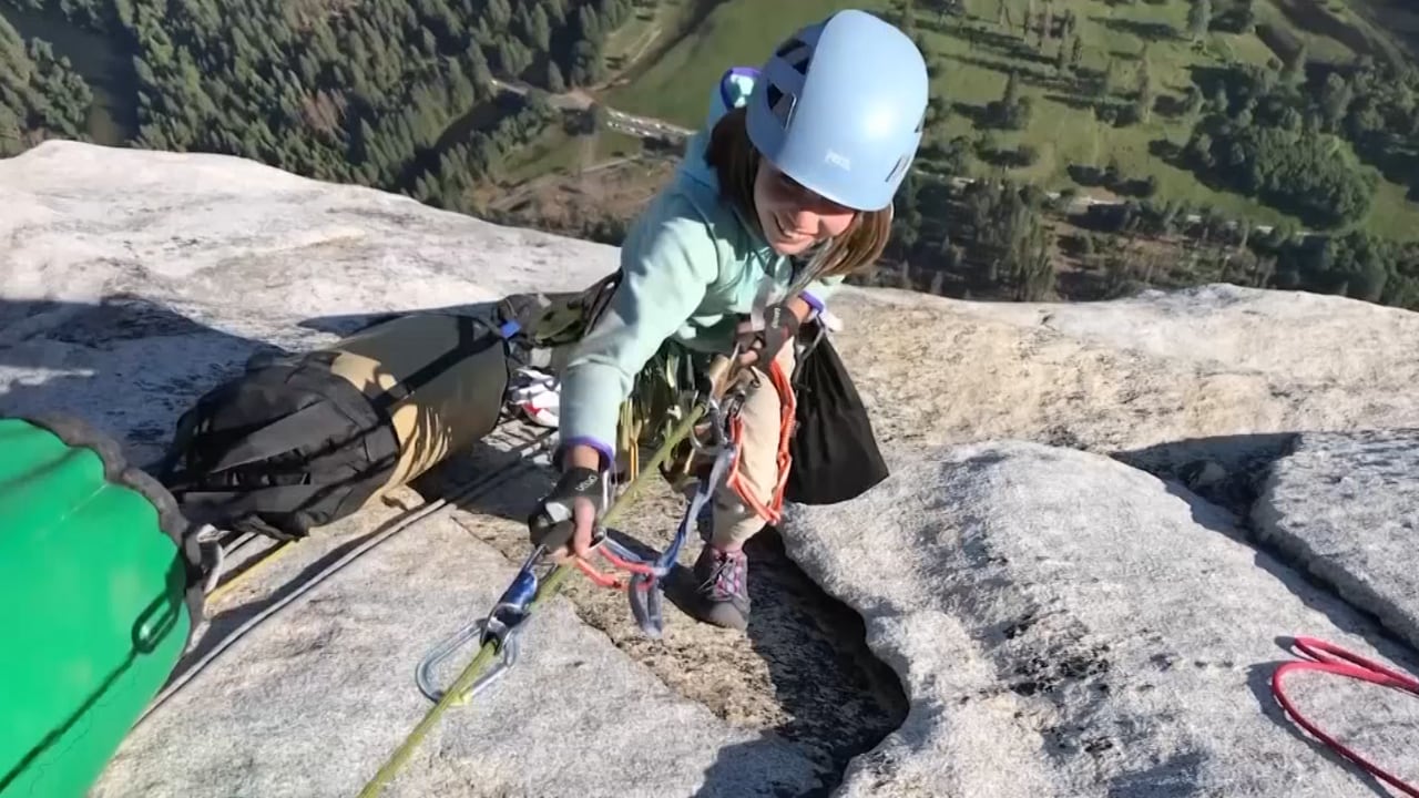 Här bestiger den yngsta någonsin legendariska klippväggen