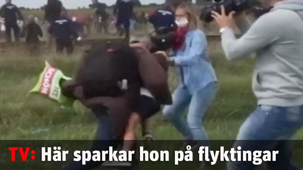 Här sparkar hon på flyktingar