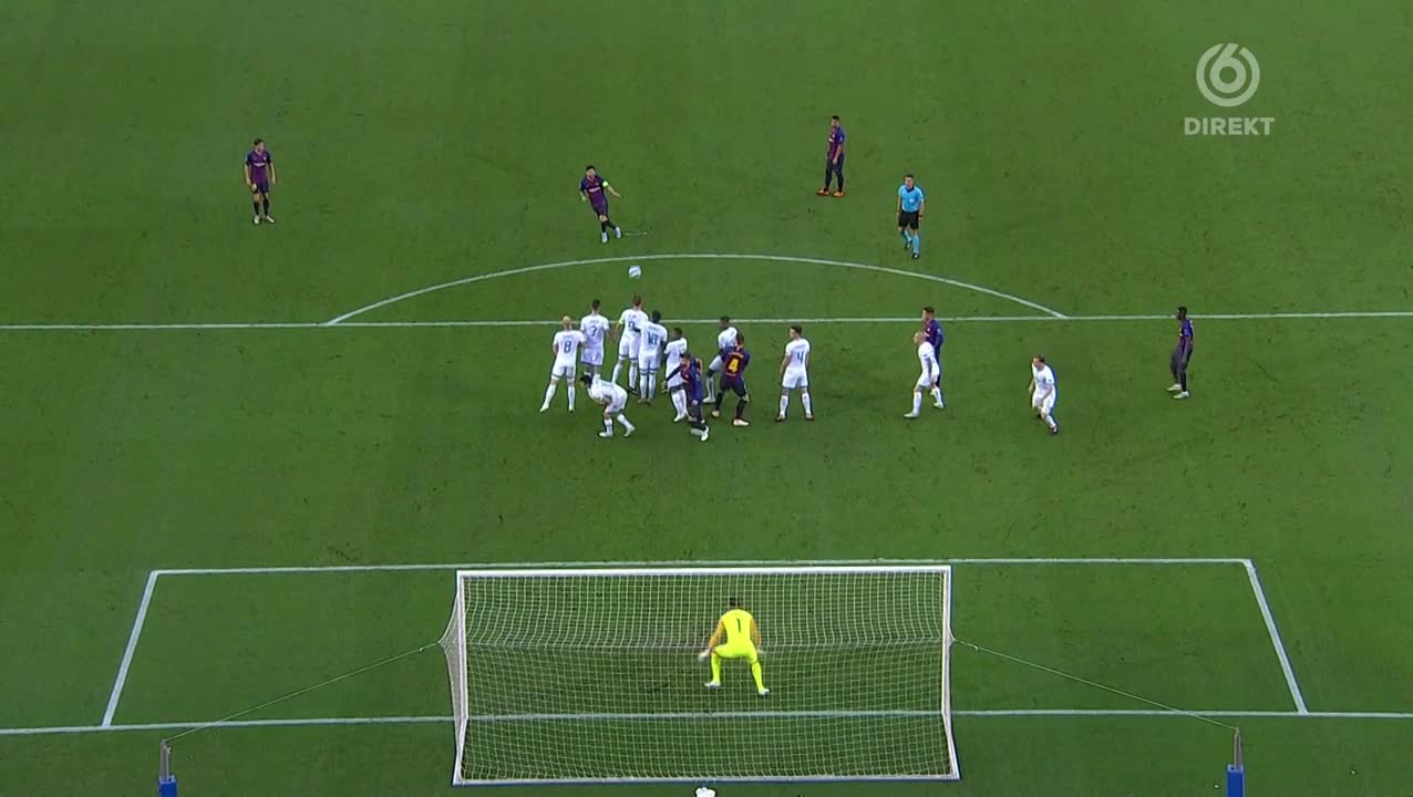 Messi tystar kritikerna med makalös frispark