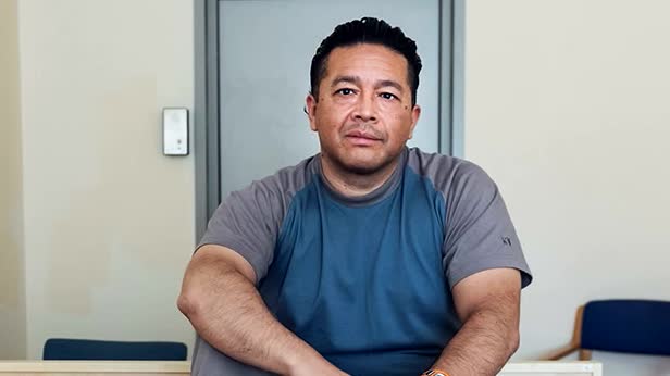 Svensk artist erkänner brott