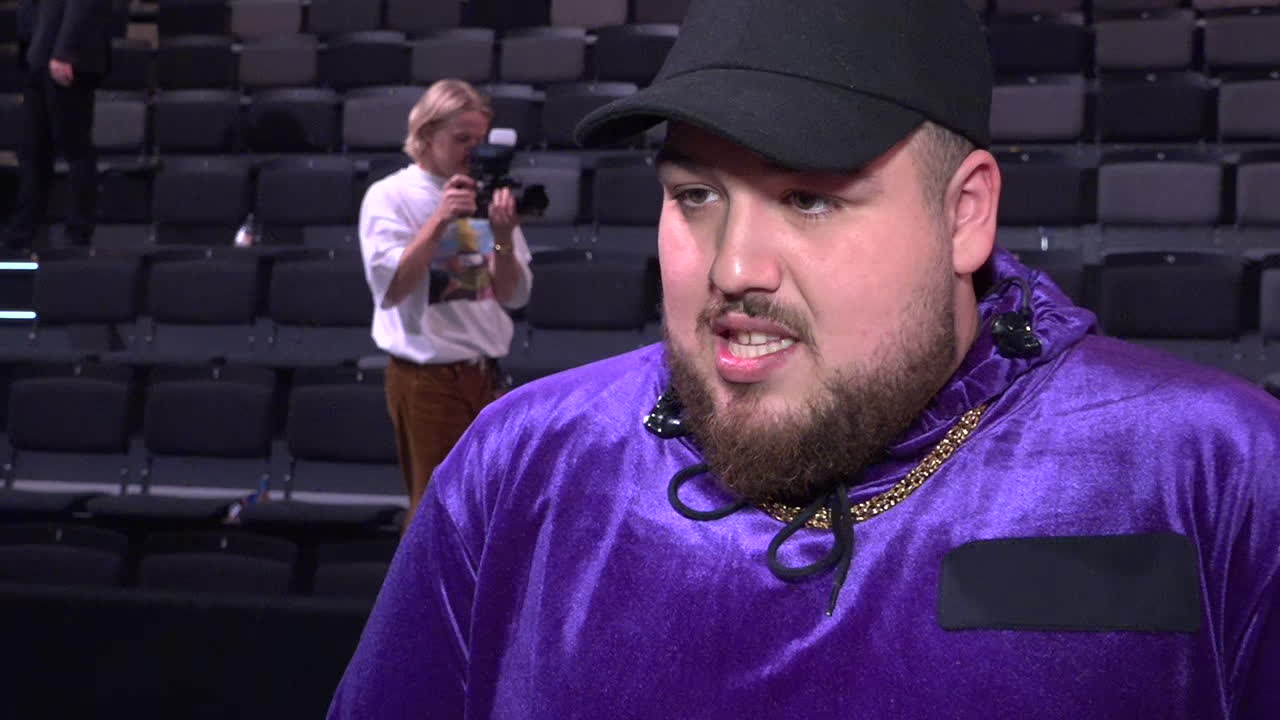 Anis don Demina om eldiga numret: "Det ger extra adrenalin när det börjar brinna"