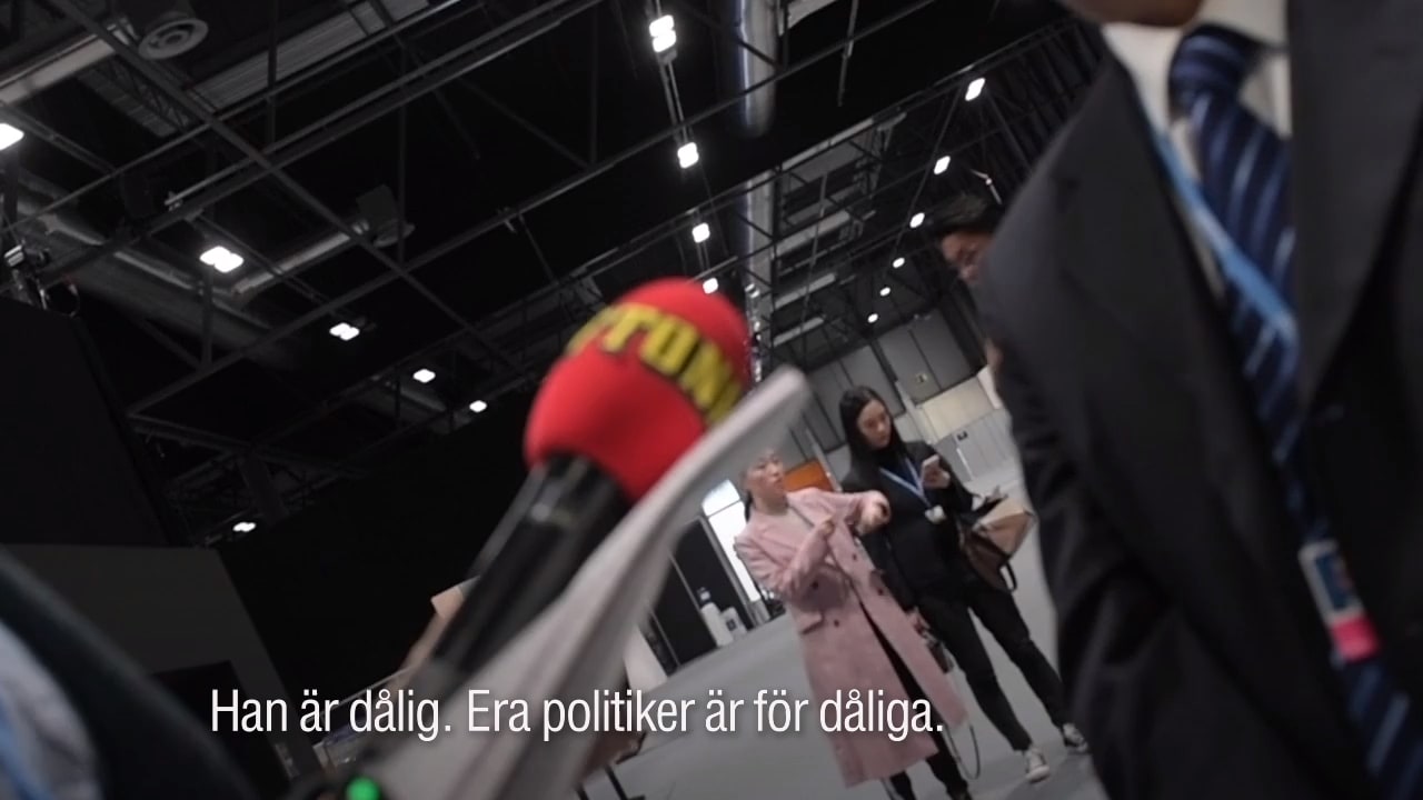 Här tror kinesiska toppolitikern att kameran är av