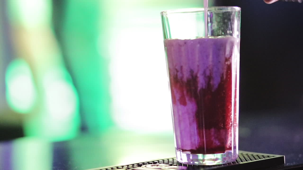 Nattklubbsprofil misstänkt för trippelvåldtäkt