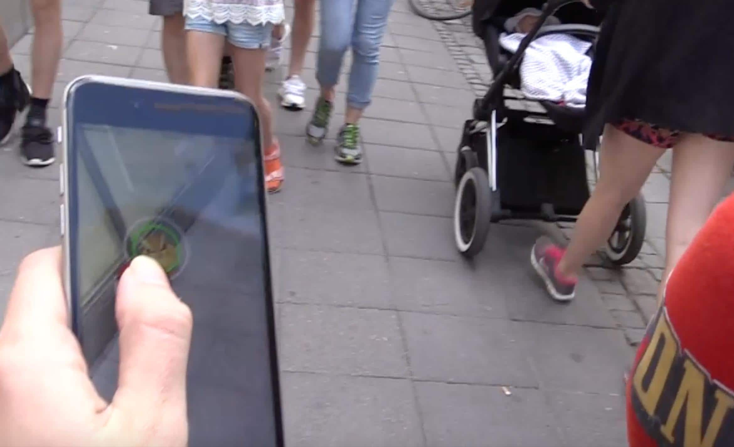 Här fångar reportern Pokémons i centrala Stockholm