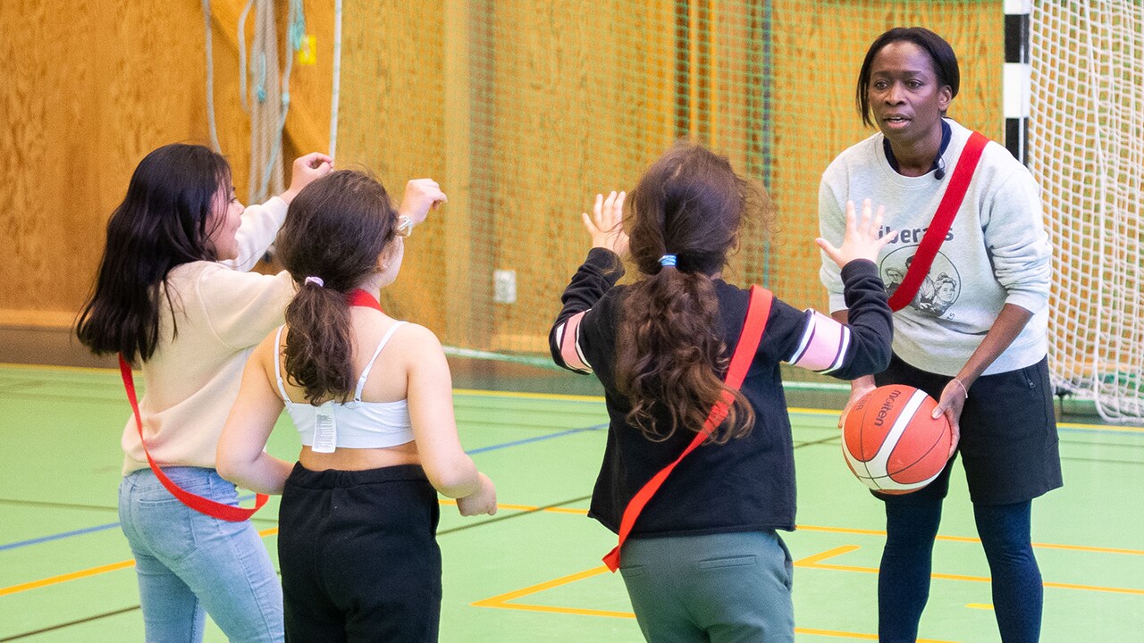Nyamko Sabuni dunkar igång valrörelsen