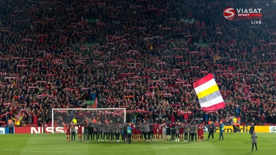 Gåshud på Anfield under allsången efter stora bragden