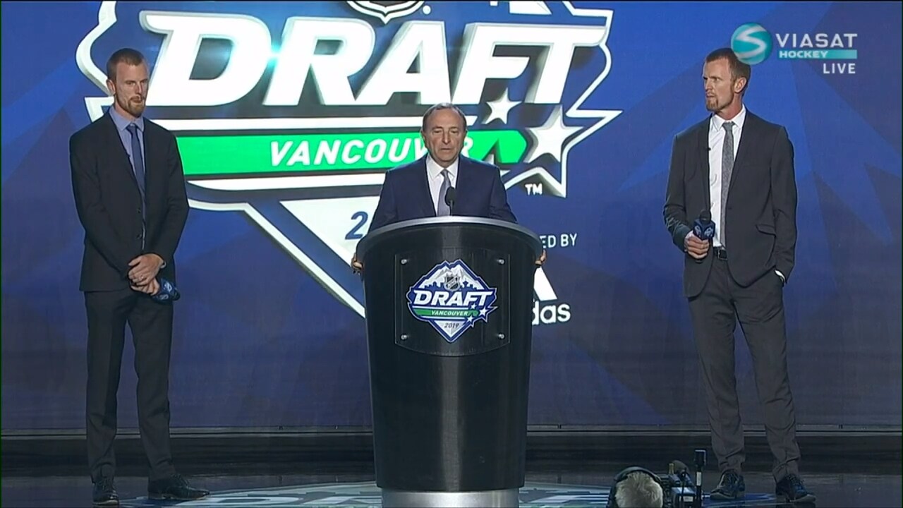 Fina gesten mot tvillingarna Sedin i NHL-draften