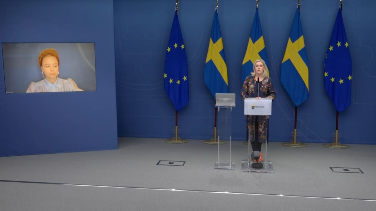 Se hela pressträffen med Lena Hallengren och Amanda Lind