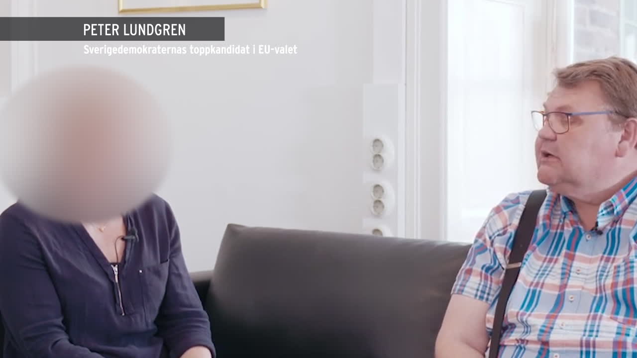 Sverigedemokraternas Peter Lundgren med kvinnan han sextrakasserat.mov