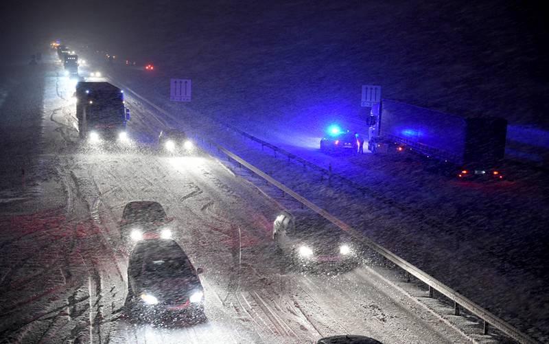 Efter nattens snökaos – SMHI varnar för mer