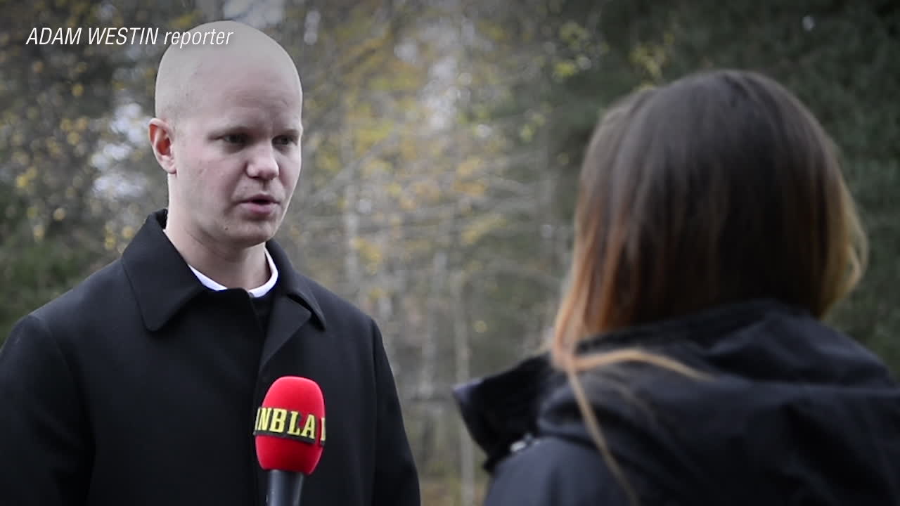 Skulle kompenseras av spelbolaget  – om hon höll tyst