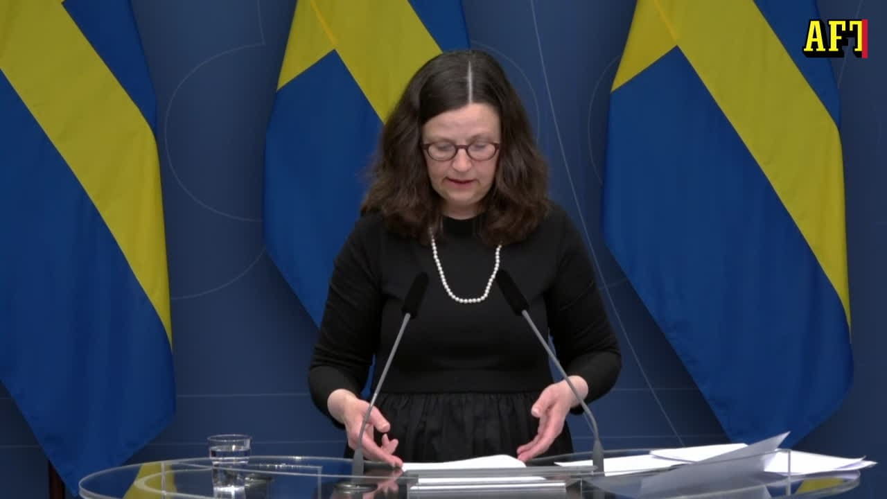 Anna Ekström tillbakavisar kritik om Pisa