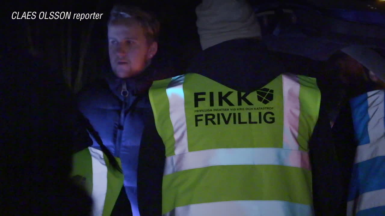 Pizzerian bjuder volontärer på mat: ”De behöver mat och dricka”