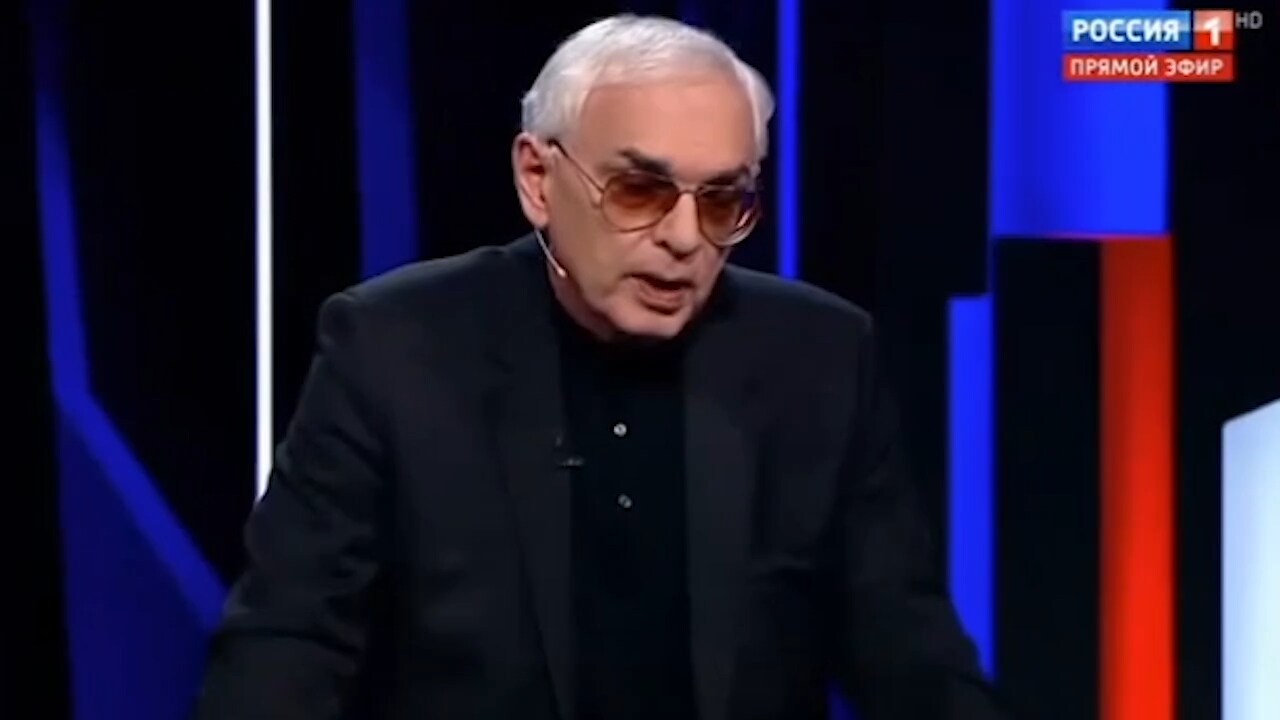 Här hyllar ryska filmskaparen Ukraina – i Putins favoritprogram