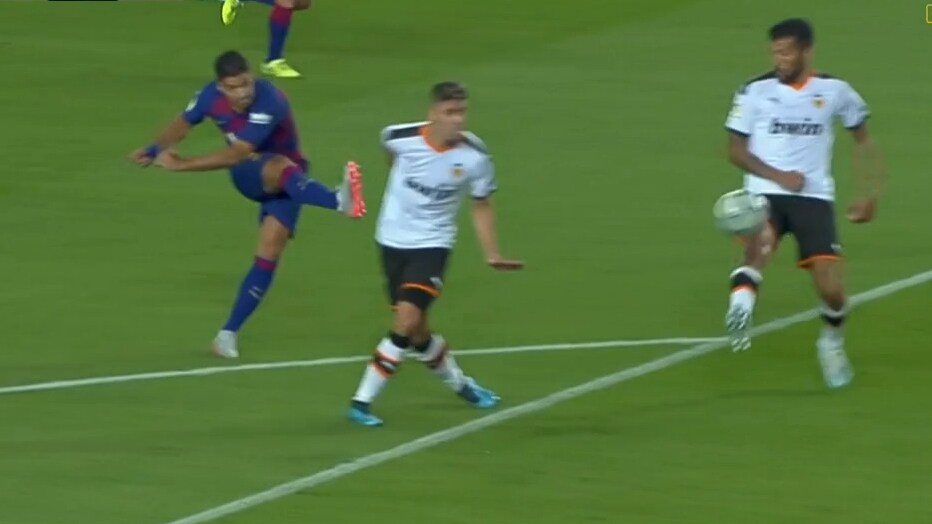 Se Barças 16-årige talangs show – får fotbollsvärlden att häpna