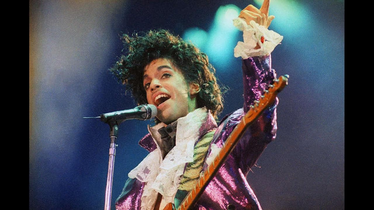 Nya uppgifter: Prince hittades död i hissen