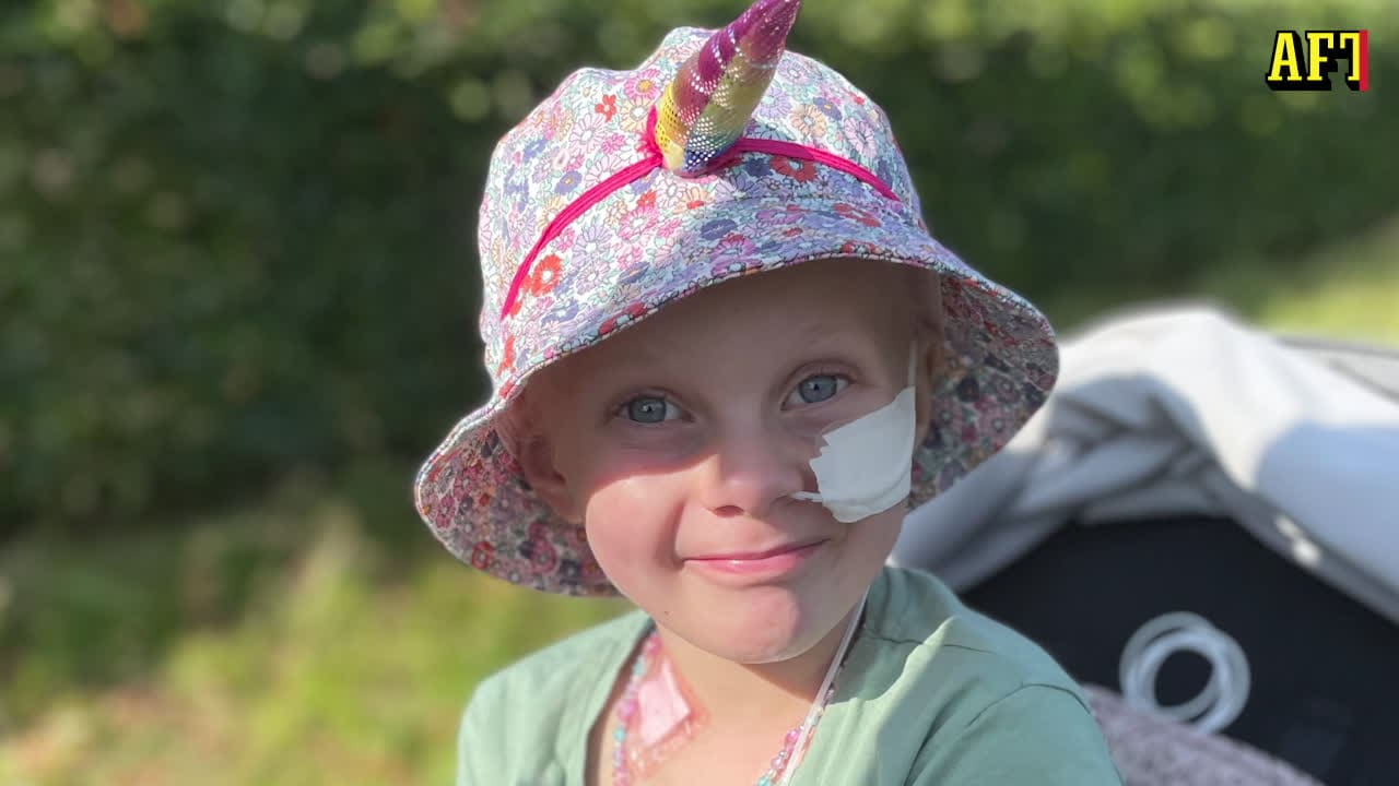 Ava, 6, är sjuk i ovanlig cancer: "En superhjälte"