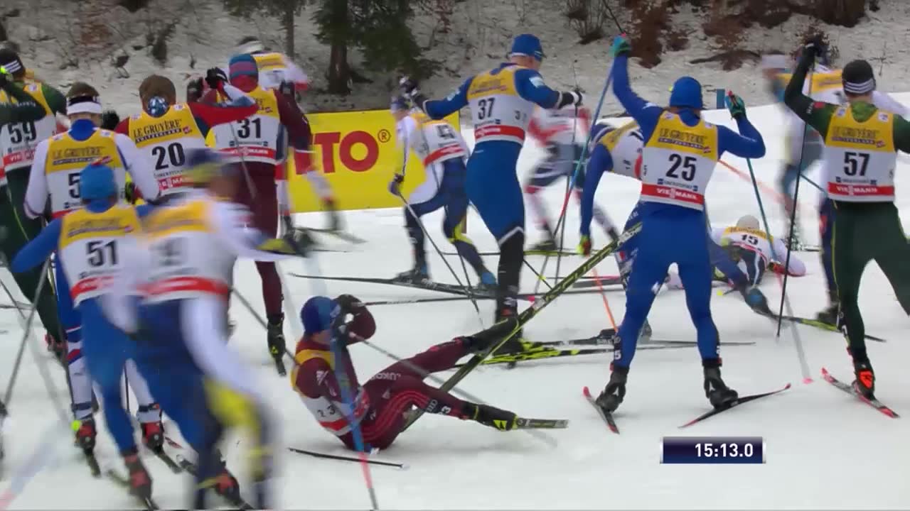 Kaos i herrarnas lopp efter flera krascher