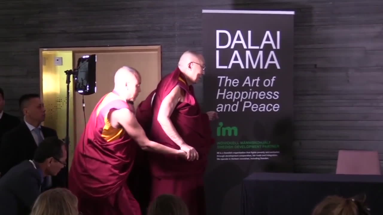 Dalai lama: Sverige ses som ett fridfullt land