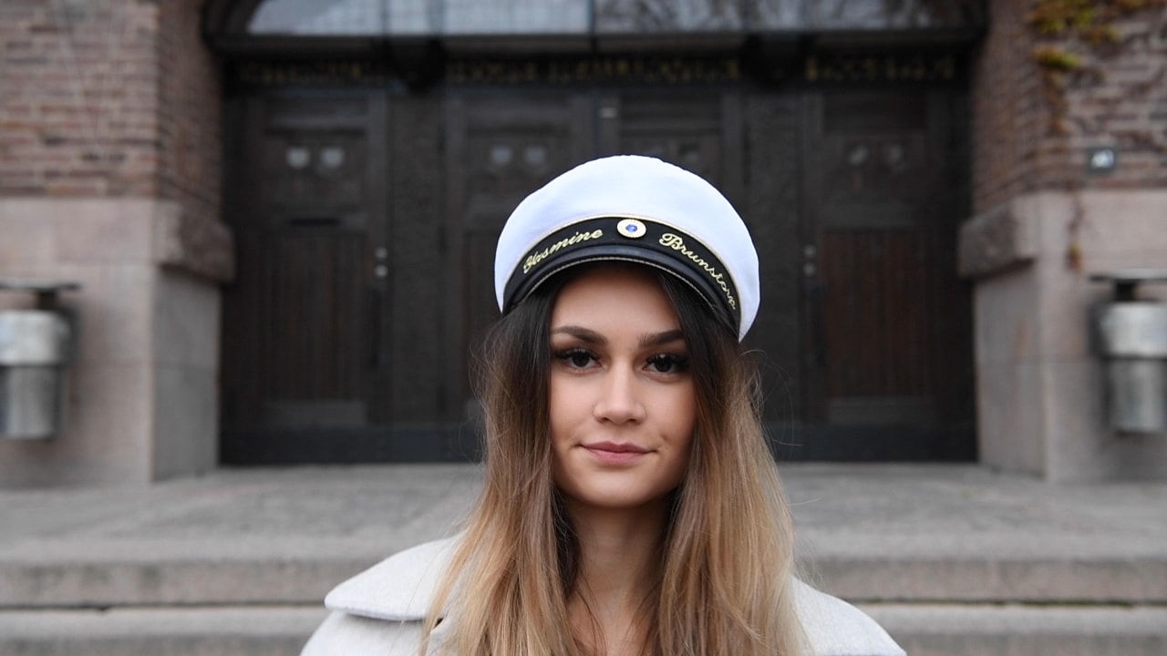 Studenterna till skolan: "Att enbart ställa in är att svika oss studenter"