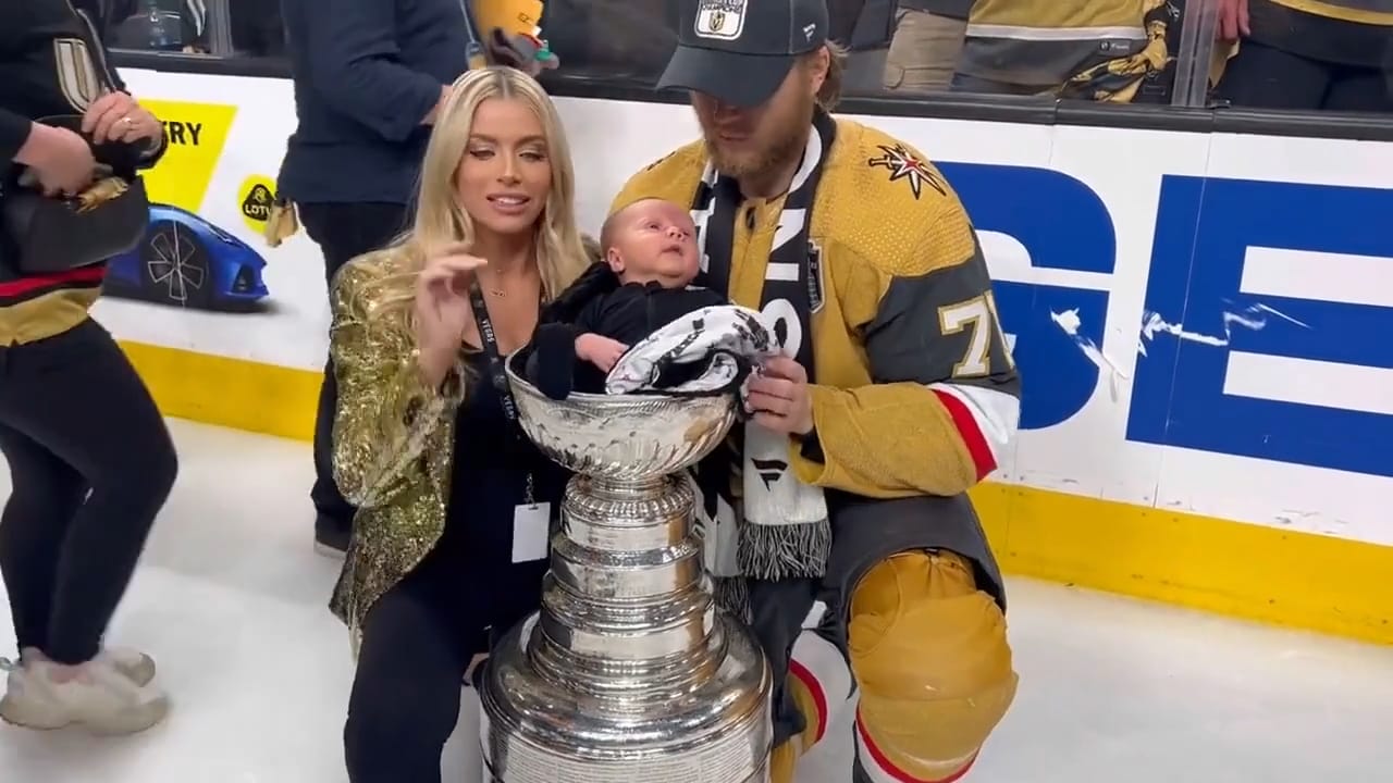 Här firar William Karlsson Stanley Cup med familjen