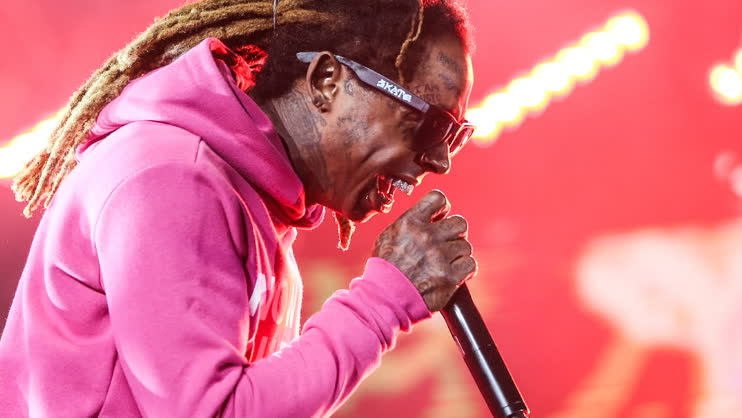 Lil Wayne hittades medvetslös