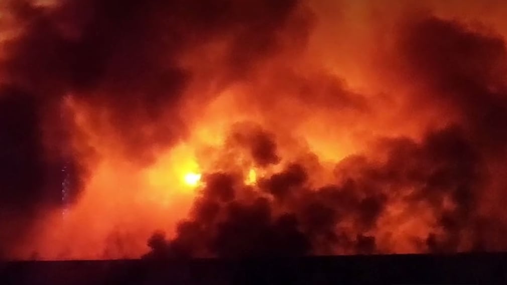 Våldsam brand i ICA-butik i Luleå: ”Kommer brinna ner”