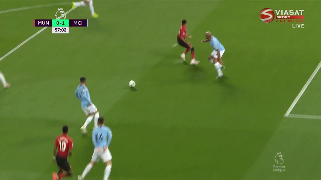 Här kör City över United på Old Trafford