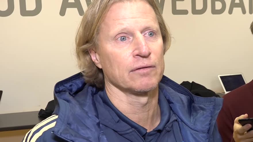 Landslaget svarar efter hårda kritiken