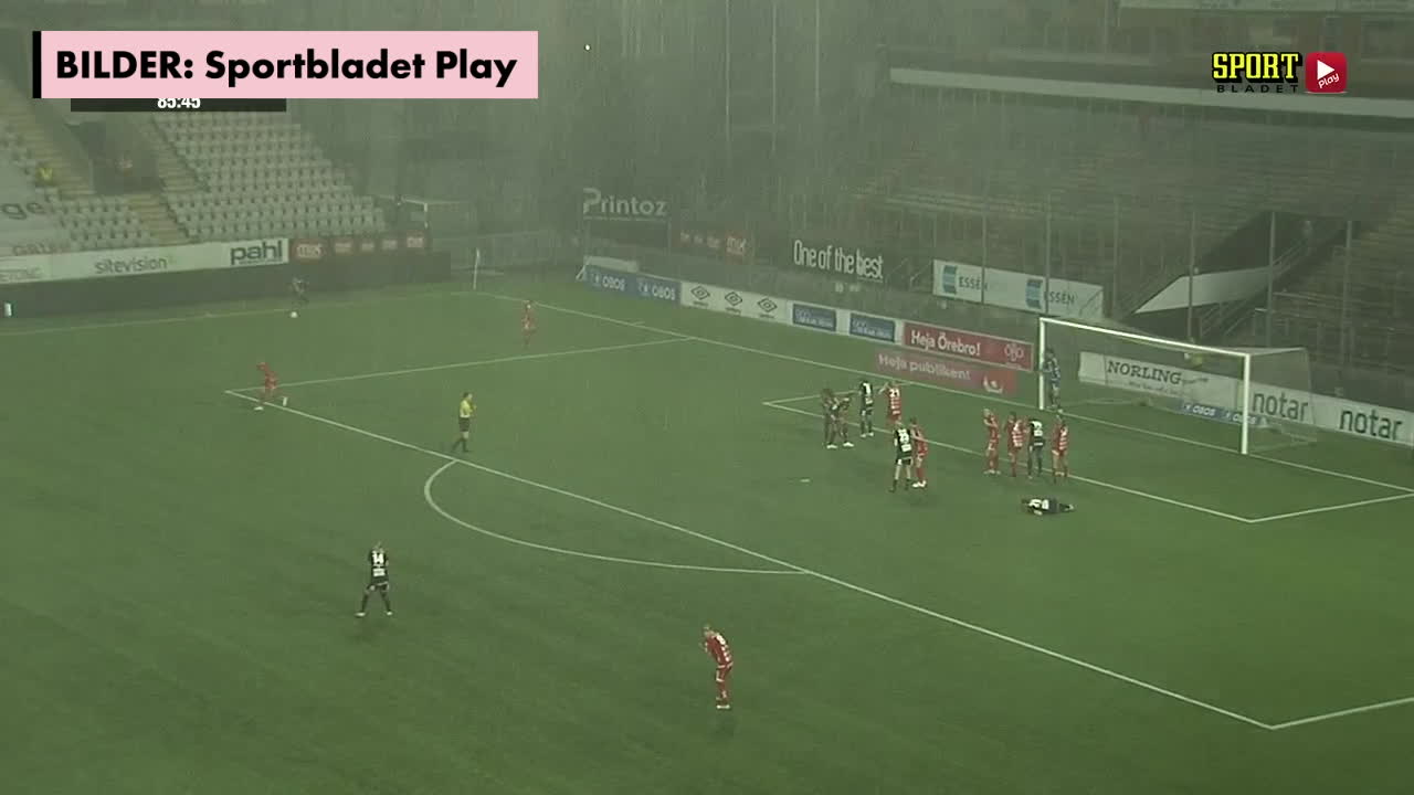 Se blixtkaoset – matchen avbryts