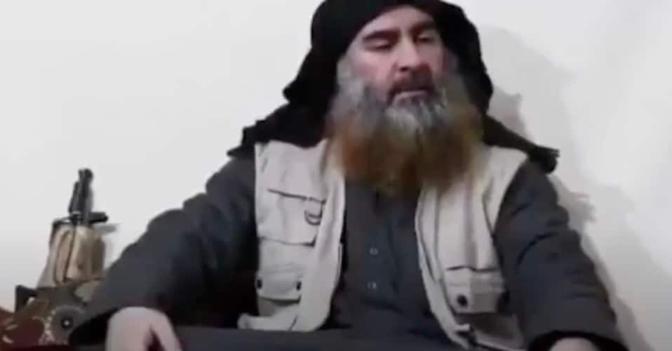 Spion smugglade ut IS-ledarens underkläder