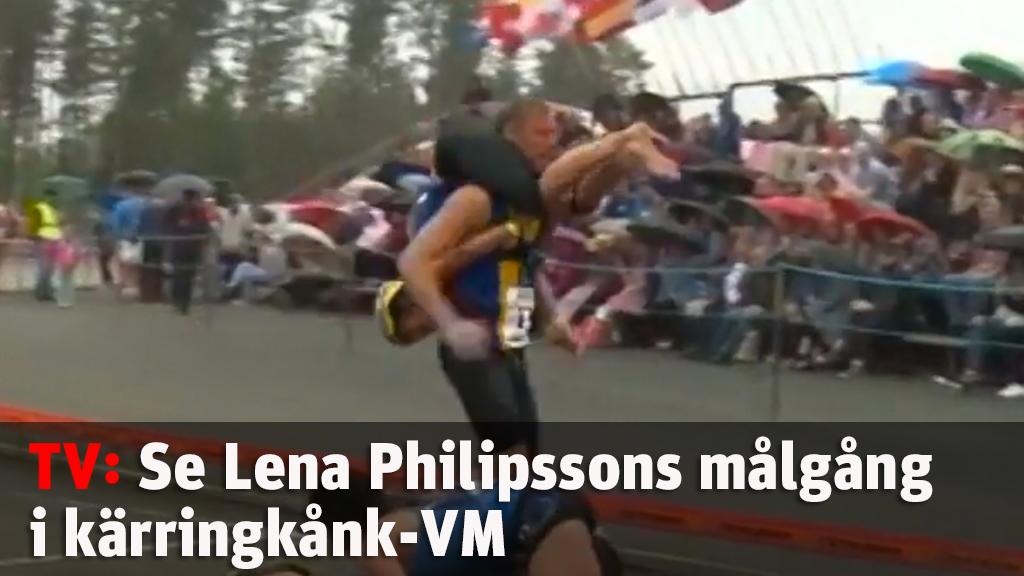 Se Lena Philipssons målgång i kärringkånk-VM